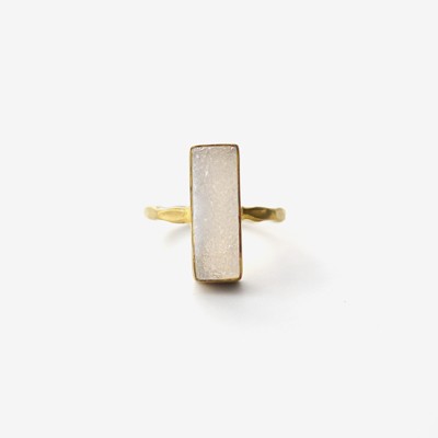 BAGUETTE - Angel Dust Ring